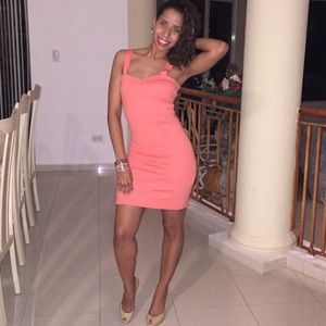 CORAL BODYCON DRESS SIZE XS